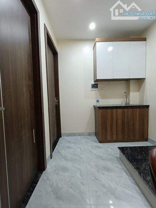 RẺ VÔ ĐỊCH - CHDV PHỐ NHỔN - QL32 - 5 TẦNG 7 PHÒNG KHÉP KÍN - DÒNG TIỀN 350TR/NĂM - 6