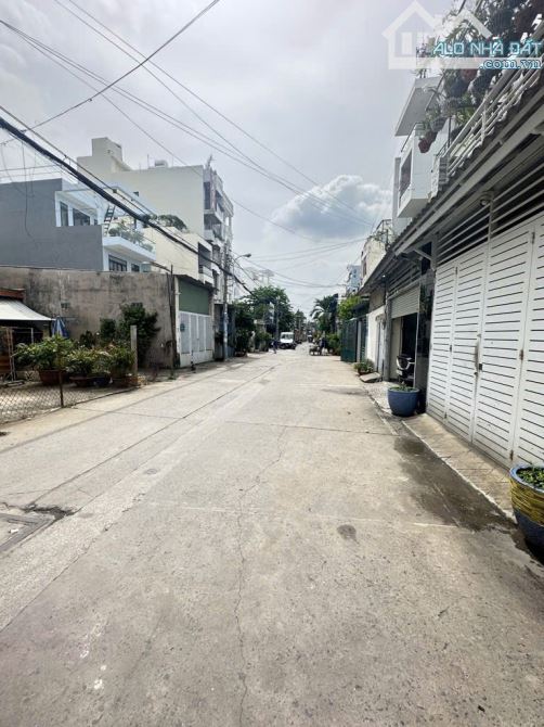 Đông Hưng Thuận(Q.12) bán nhà 4PN gần đường Nguyễn Văn Quá ô tô đậu trước cửa giá 7,2tỷ. - 6