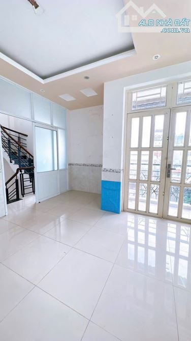 BÁN NHÀ QUẬN 4 VỊ TRÍ 1/ HẺM 3 GÁC GẦN MT 5 TẤM ĐÚC GIÁ 4TỈ 790 DT ĐẸP 8*5 KHU DÂN CƯ - 7