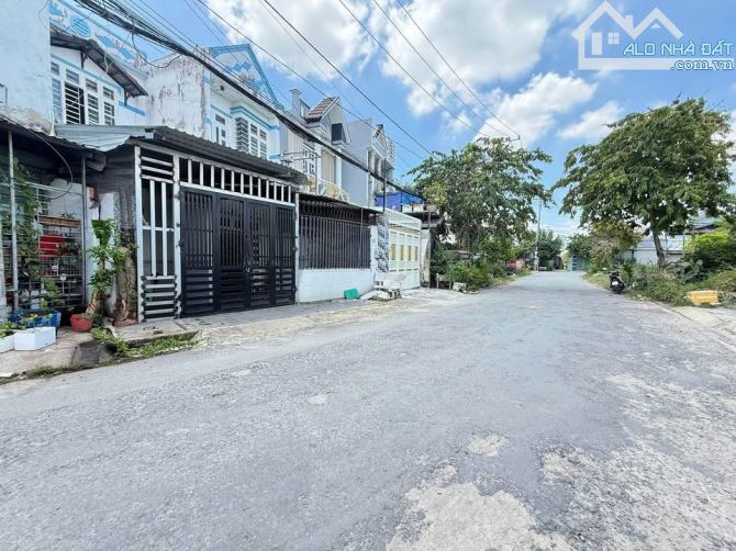 NHÀ 2 TẦNG ĐÚC 105M2 NGANG 7 MÉT MẶT TIỀN ĐƯỜNG NHỰA VÀI BƯỚC CHÂN RA ĐẶNG T VỊNH. - 7