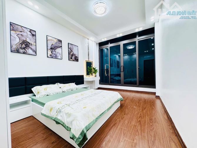 SIÊU PHẨM 30M2 - 4 TẦNG - CHỈ 7.18 TỶ NGUYỄN VĂN TRỖI - 7