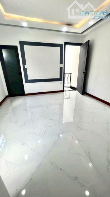BÁN NHÀ ĐẸP QUẬN 10, HÒA HẢO, NGANG LỚN , MỚI TINH - 7