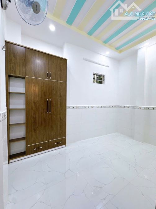 SANG NGAY CĂN NHÀ BÙI QUANG LÀ, GÒ VẤP/ GIÁ 2 TỶ 260TR/ DT 52m2/ SHR CHÍNH CHỦ/ HẺM OTO - 7