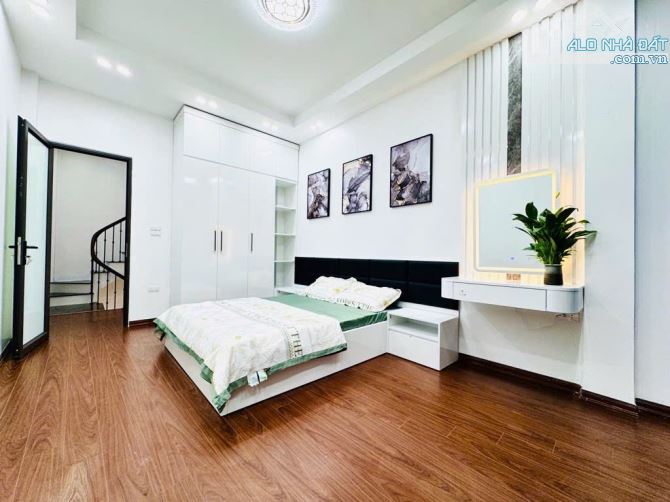 Nhà Nguyễn văn Trỗi  30m x 4 tầng full nội thất chỉ 7,18 tỷ - 7