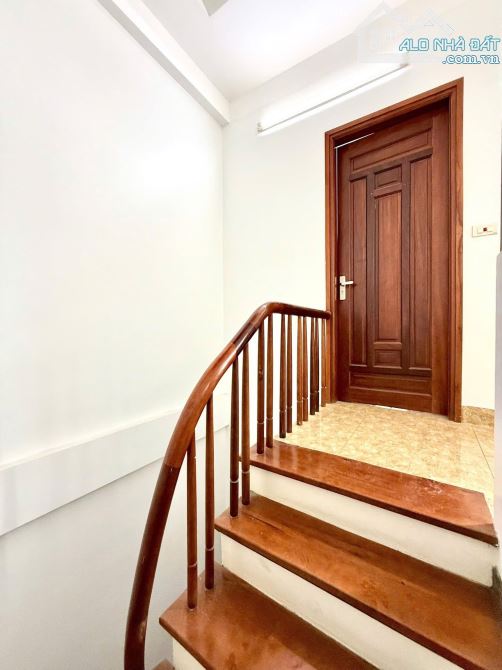 PHÁO ĐÀI LÁNG NHÀ ĐẸP  LÔ GÓC. 31m2 - 7.85ty - 7.85tỷ ĐỐNG ĐA RẤT NHIỀU TIỆN ÍCH … - 7