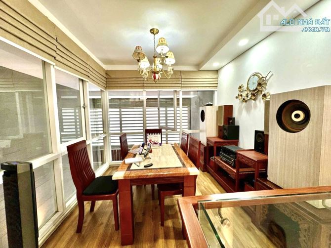 Bán nhà Phú Nhuận - xe hơi thông - nở hậu 6m - 73m2 - 5 tầng - 10