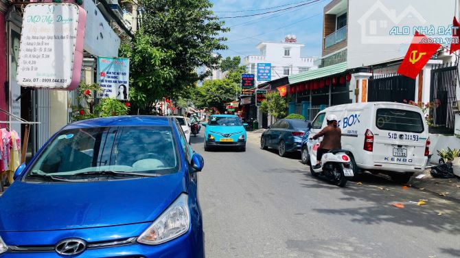 Bán nhà căn hộ dịch vụ đường Nguyễn Tuyển P Bình Trưng Tây quận 2 cũ (205m2) 23 tỷ - 7