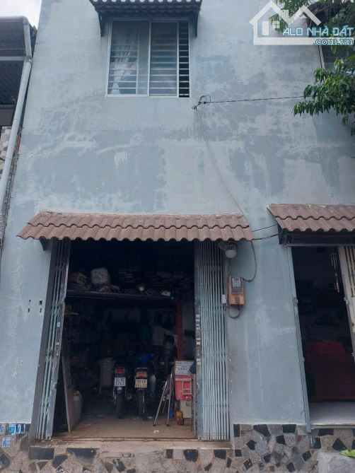 Nhà 3 tầng Mặt tiền đường THẠNH XUÂN 18 phường THẠNH XUÂN Q12 dt 90m2 (4,5mx20m) Đường 10m - 7