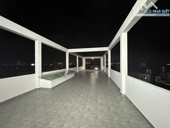 TOÀ CHDV CAO CẤP GẦN NGUYỄN VĂN KHỐI - 6 TẦNG HẦM - 10PN LỚN - GIÁ 18.X TỶ - 7