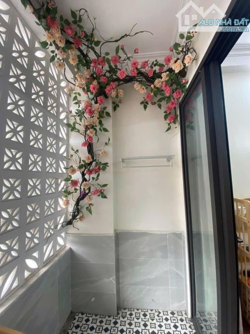🎉💥SIÊU PHẨM CẦU GIẤY - Ô TÔ ĐỖ CỬA - GẦN CÁC TRƯỜNG ĐẠI HỌC LỚN Trần - Bình 40 m - 6 Tần - 7