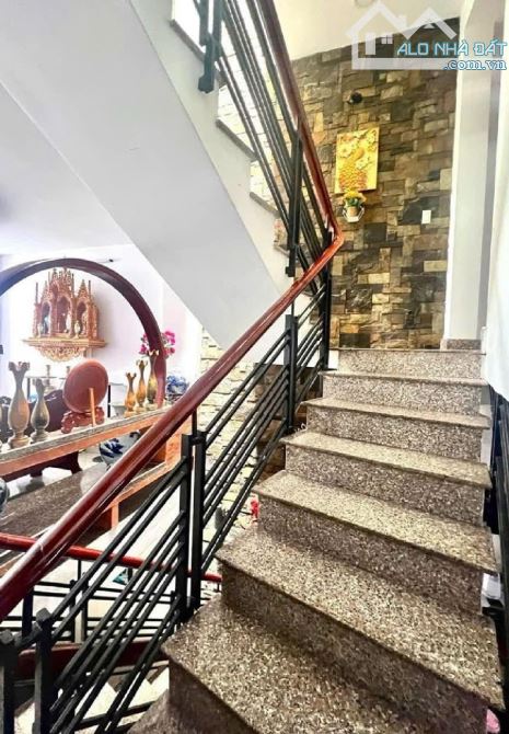 Bán nhà 4 Tầng, HẺM XE HƠI, 4.2x16m, NGUYỄN THỊ KIÊU, Q12, chỉ 6ty600 - 7