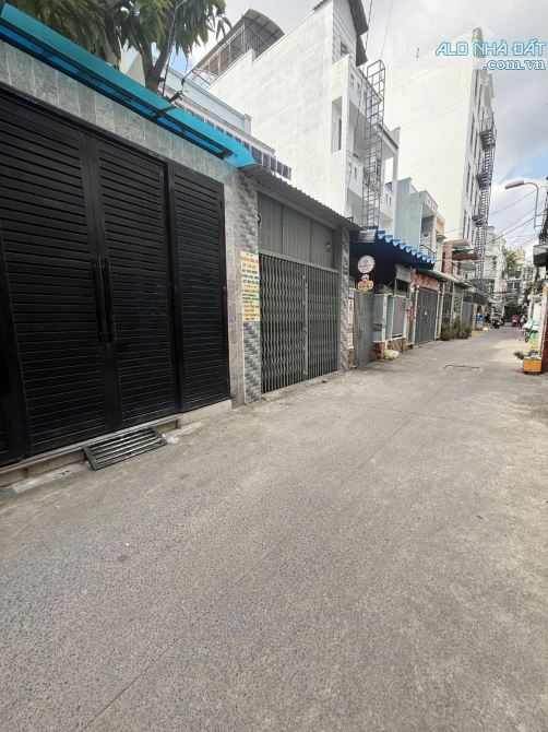 BÁN NHÀ RIÊNG CHÍNH CHỦ 54m2 ,3 TẦNG 5PN - HẺM 5M THÔNG DƯƠNG BÁ TRẠC Q8 ,GIÁ 6,9 TỶ - 7