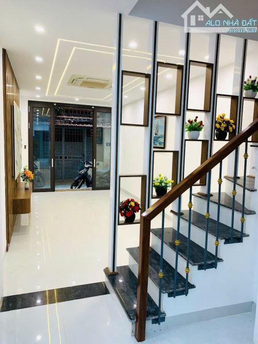BÁN NHÀ NGÃ TƯ VĂN CAO - BA ĐÌNH, 44M2, GIÁ 15 TỶ - 7