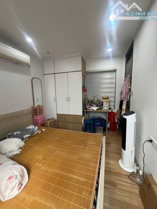 BÁN CĂN HỘ CCMN PHỐ HÀO NAM - ĐỐNG ĐA - NGÕ RỘNG CÁCH PHỐ CHỈ 50m   50m, 2 ngủ, full đồ, c - 7
