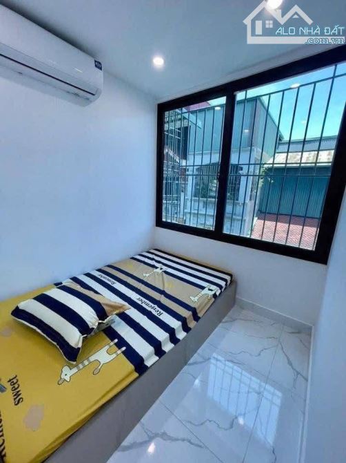 CẦN BÁN CĂN HỘ TẬP THỂ NGUYỄN KHÁNH TOÀN CẦU GIẤY 60m, 3N, FULL NỘI THẤT, giá 3,8tỷ - 7