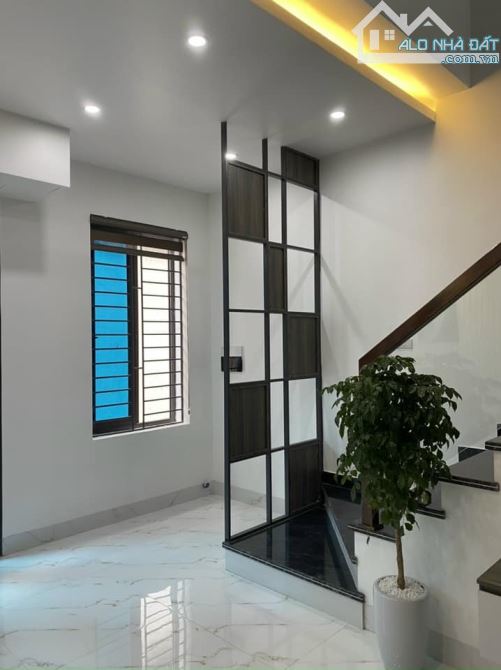 Bán nhà ngõ phố Nguyễn Thị Duệ, ph Lê Thanh Nghị, TP HP mới, 50m2, 3 tầng, mt 5.29m, 2.59 - 7