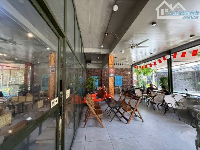 CẦN BÁN GẤP. Biệt Thự KĐT Văn Khê Lô góc dt:298m2 x 3 Tầng Mt:32m Giá chào bán  92 tỷ - 7
