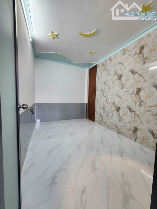 3Tỷ800 👉 Nhà giữa Chợ Tân Long và Ngã Tư Chiêu Liêu__hẻm xe hơi cách Nguyễn Thị Khắp 100m - 8