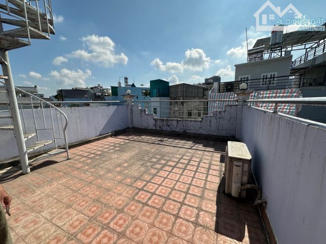 NHÀ ĐẸP 4 TẦNG 48M2-HẺM 4M LÒ GỐM-GIÁ 5.6 TỶ - 8