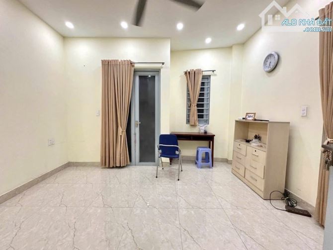 HXH TRÁNH NHAU! NGAY HUỲNH VĂN BÁNH P11 Q.PHÚ NHUẬN 5 TẦNG BTCT 42M2 NỞ HẬU - 8