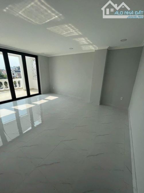 Mặt tiền KD kgu TÊN LỬA đường 32 nhà 4 tầng 5x20m 13.5 tỷ - 8