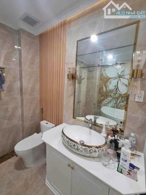 Chính Chủ hạ giá 9  bán gấp Biệt Thự VIP Đặng Thuỳ Trâm Bình Thạnh 10x20 giá chỉ còn 25 tỷ - 8