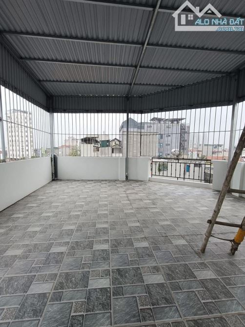 RẺ VÔ ĐỊCH - CHDV PHỐ NHỔN - QL32 - 5 TẦNG 7 PHÒNG KHÉP KÍN - DÒNG TIỀN 350TR/NĂM - 8