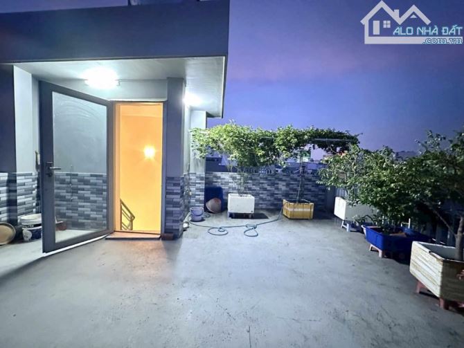 HXH TRÁNH NHAU! NGAY HUỲNH VĂN BÁNH P11 Q.PHÚ NHUẬN 5 TẦNG BTCT 42M2 NỞ HẬU - 9