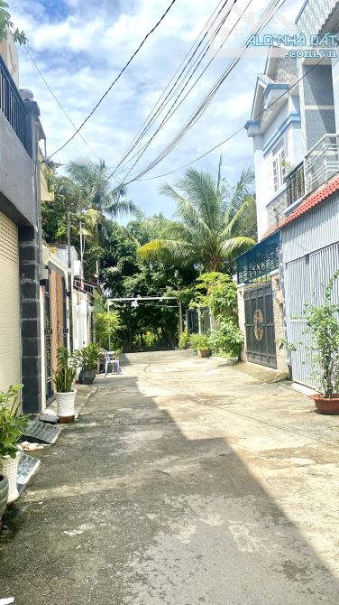 BÁN NHÀ CẤP 4 2PN, WC GẦN UBND P.LONG BÌNH QUẬN 9, 3.5 tỷ VÀI BƯỚC RA NGUYỄN XIỂN KẾ VIN - 9