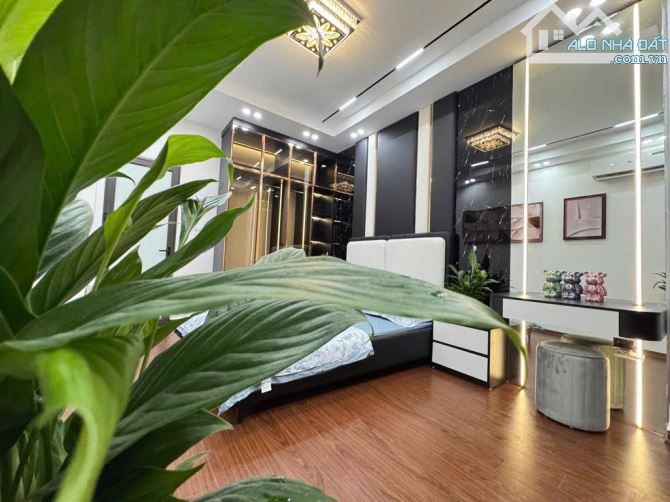 Nhà Nguyễn văn Trỗi  30m x 4 tầng full nội thất chỉ 7,18 tỷ - 9