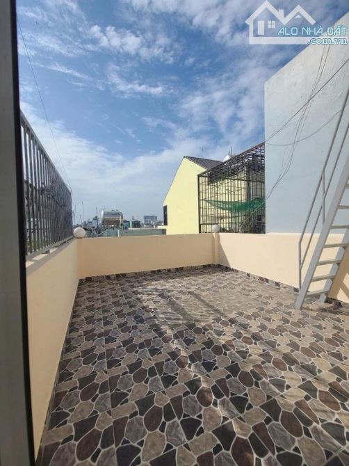 TRƯỜNG CHINH, Q12 - NHÀ MỚI Ở NGAY-  4 TẦNG 83M2 - 4x24 - XH NGỦ NHÀ 4PN- 5WC- 9 TỶ - 9