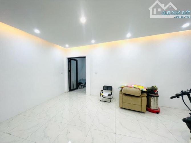 Bán nhà 2 tầng – Nguyễn Xiển – ngõ thông – 44m² – chỉ 1.95 tỷ - 9