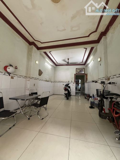 BÁN NHÀ RIÊNG CHÍNH CHỦ 54m2 ,3 TẦNG 5PN - HẺM 5M THÔNG DƯƠNG BÁ TRẠC Q8 ,GIÁ 6,9 TỶ - 9