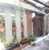 Bán nhanh nhà dân xây 80m2, gần Hồ Tây, kinh doanh, 10m ra phố.