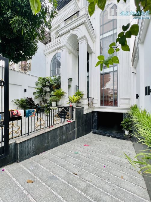 Giảm Mạnh 2 Tỷ Bán Nhanh Biệt Thự Nguyễn Thị Tú 10x25m Hầm 5 Tầng Hồ Bơi Thang Máy 19,5 Tỷ