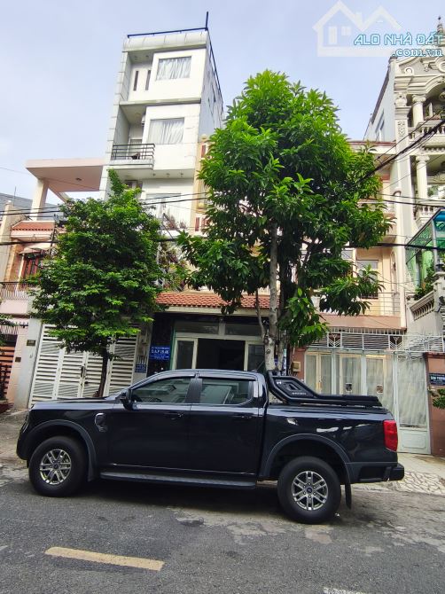 Bán Nhà Khu Tên Lửa AEON   , 3 Tầng 80m2, Dòng Tiền 20tr/tháng  , Chỉ 11 Tỷ