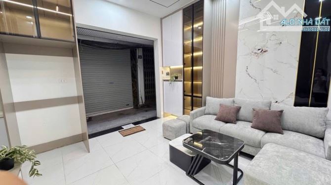 BÁN NHÀ LÔ GÓC AN DƯƠNG VƯƠNG 53M X 6 TẦNG, NGÕ THÔNG Ô TÔ, NỘI THẤT XỊN, GIÁ 9.X TỶ