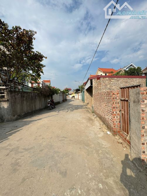 BÁN LÔ ĐẤT ĐẸP- DỤC TÚ - ĐÔNG ANH - DT 43m -  Chỉ 89tr/1m2