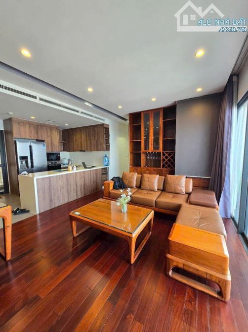 Bán căn hộ 3 ngủ, 2 slot ô tô,  C6C7 D’capitale 119 Trần Duy Hưng,Cầu Giấy chỉ 12.7 tỷ