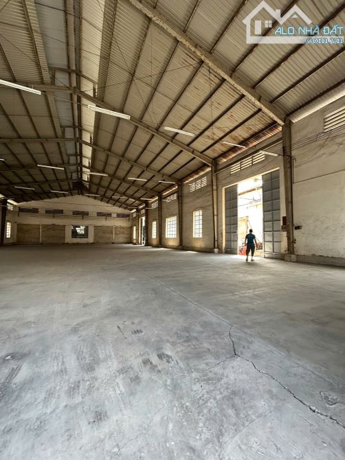 Cho Thuê Kho 856m² Mặt Tiền Quốc Lộ 1A – Gần Vòng Xoay An Lạc