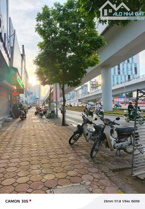 PHỐ TRƯỜNG CHINH 38M² – 6 TẦNG – MT 7,3M – GIÁ 11,8 TỶ – THANG MÁY – FULL NỘI THẤT