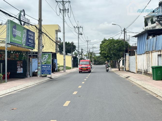 Bán Đất Hóc Môn -5000 M2 ( 55 x 100m) Đường 8 -  Chỉ 79 Tỷ. - 1