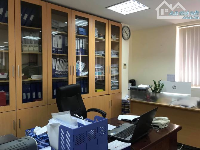 Cho thuê vp phố Láng Hạ , đống đa,hà nội,dtsd 180m2 – 250m2, giá từ 40tr – 55tr/tháng