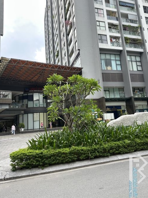 BÁN SHOPHOUSE CHÂN ĐẾ GREEN PEARL 378 MINH KHAI – Q. HBT-VỊ TRÍ VÀNG- 175m2-20.6 TỶ