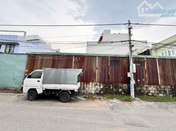 Đất đường GS18 - Đông Hòa -P.Dĩ An- 400m2 - 22 Tỷ  - Sổ hồng riêng - 2