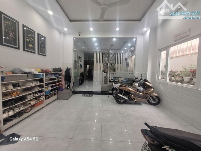 Bán nhà HXH quay đầu Cách Mạng Tháng 8, P15. Q10, 103m2, 5 tầng, ngang 6,1m