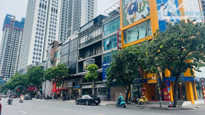 BÁN NHÀ KHU VỰC NGUYỄN TUÂN - PHÂN LÔ VỈA HÈ - NGÕ 2 ÔTÔ TRÁNH - KINH DOANH TUYỆT VỜI