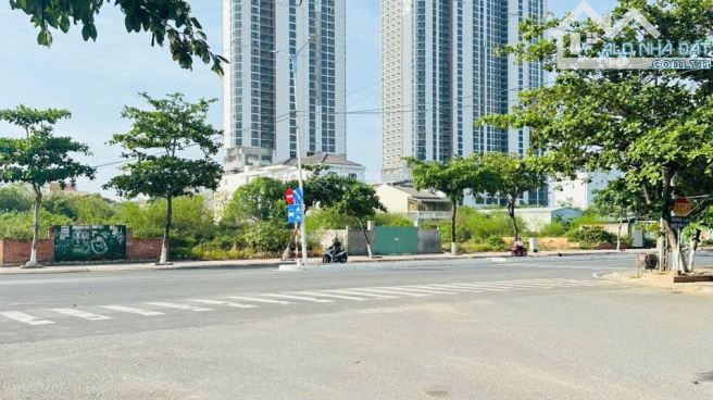 Ngộp nặng bán gấp nền đất Nguyễn Xiển Quận 9, Giá 2tỷ6, SHR.