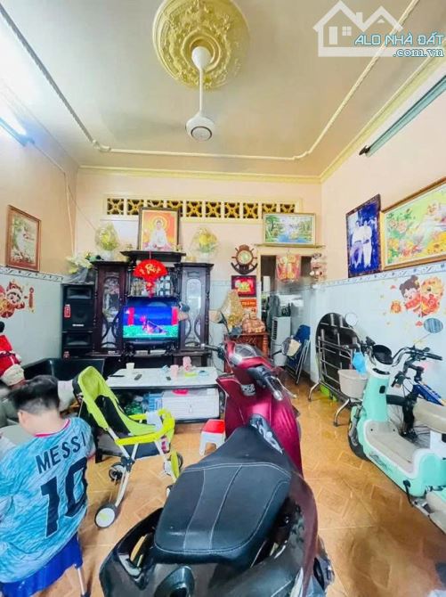 BÁN NHÀ ĐẸP – CÁCH 1 CĂN RA HXH  – TÂN TRỤ, P.15- TÂN BÌNH - 47m² (4 x 11,8m)_ 4.95 TỶ TL