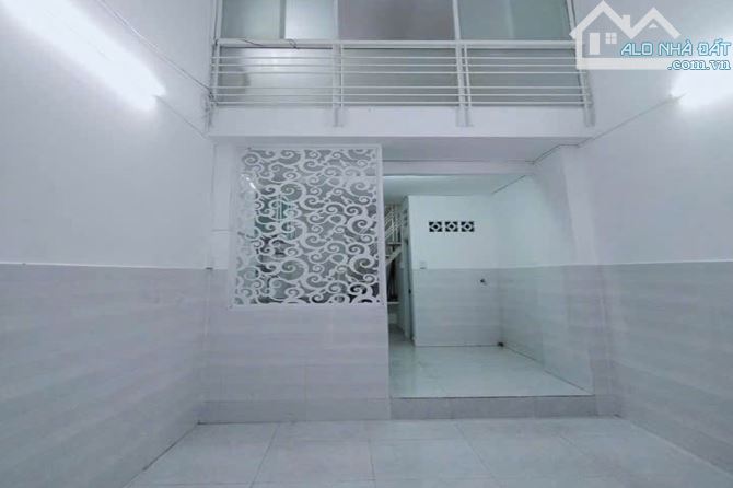 Bán nhà hẻm 3m, Nhiêu Tứ, Phú Nhuận, 26 m² (3.4m x 8m), 3 phòng ngủ - Giá 4.29 tỷ TL